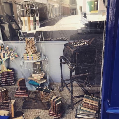 Property building, Decorative detail