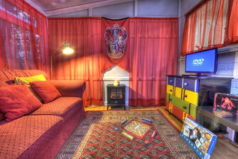 Harry's House (Muggles welcome too!) Apartment in Watford