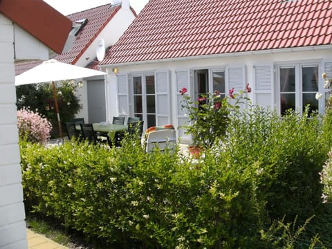 Pleasant Holiday Home in De Haan by the Sea Haus in Bredene