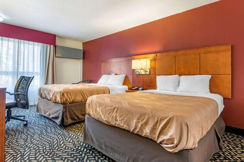 Quality Inn Falconer - Jamestown Hotel in Allegheny River