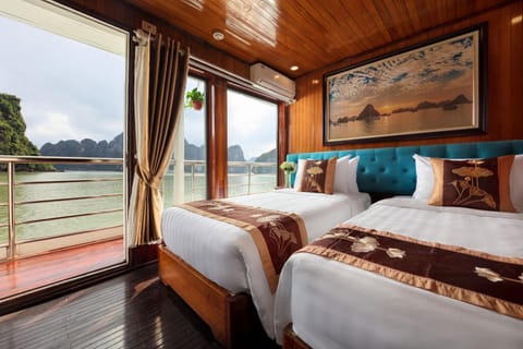 Cozy Bay Classic Cruise Docked boat in Laos
