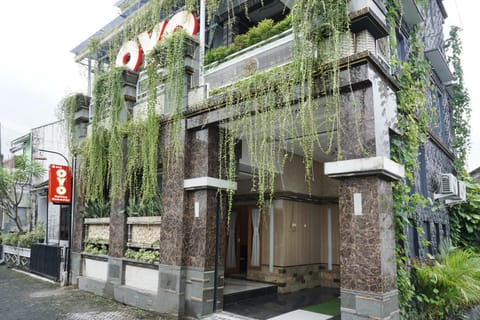 Super OYO 444 Rafitha Homestay Hotel in Special Region of Yogyakarta