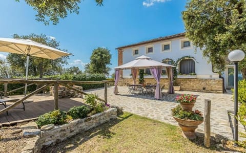 Villa La Rocca Chalet in Monsummano Terme