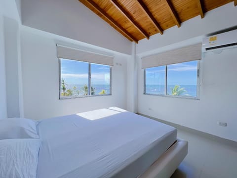 Bed, Photo of the whole room, Bedroom, Sea view