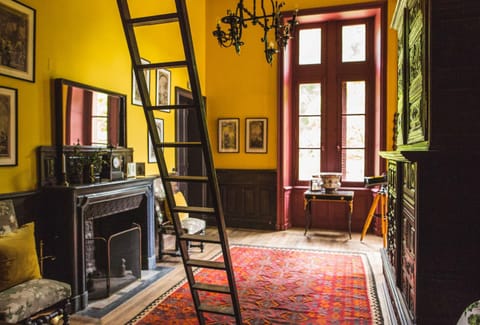 Library, Living room