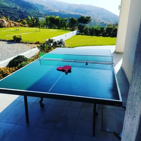 Villa Con Vista - Heated Pool Chalet in Crete