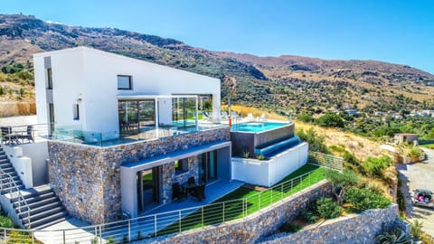 Villa Con Vista - Heated Pool Chalet in Crete