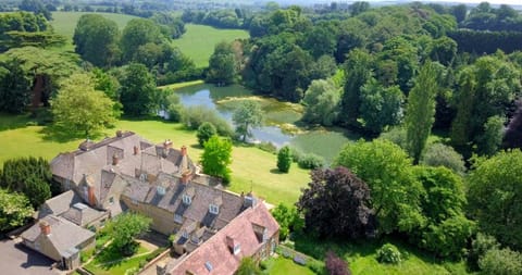 Middle Aston House Bed and Breakfast in West Oxfordshire District