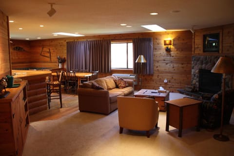 The Lodge at Crooked Lake Hotel in Siren