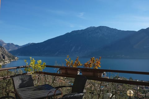 Balcony/Terrace, Mountain view