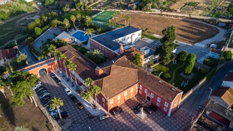 Property building, Garden view, Swimming pool, Sports