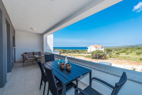 Adris 2 luxury modern apartment with a pool Apartment in Novalja