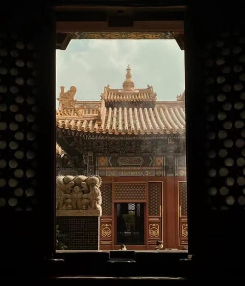 Happy Dragon Courtyard- Newly renovated with French Windows, Near Tian'AnMen Forbidden City,Lama Temple and Heaven Temple, 3minutes walk from Subway,Fluent English speaking with tourist sights tickets service ,Free coffee &laundry Service Hotel in Beijing