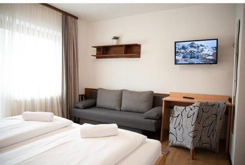 Haus Maria Bed and Breakfast in Zell am See