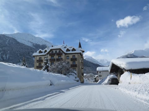 Property building, Winter