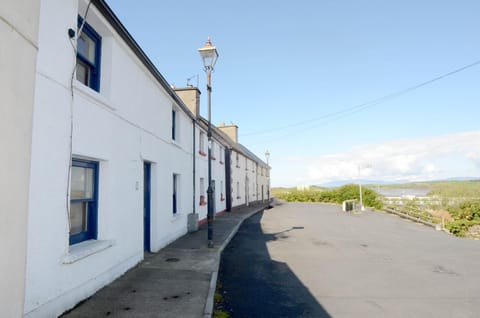 Property building, Facade/entrance, On site, Sea view