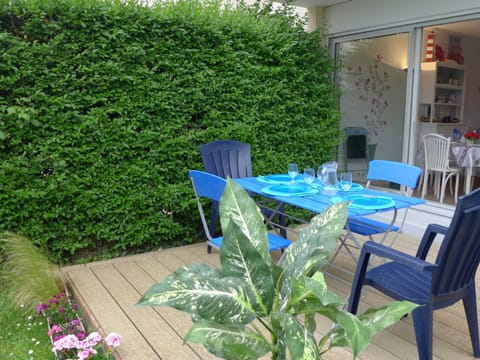 Apartment Le Garden-1 by Interhome Apartment in Cabourg