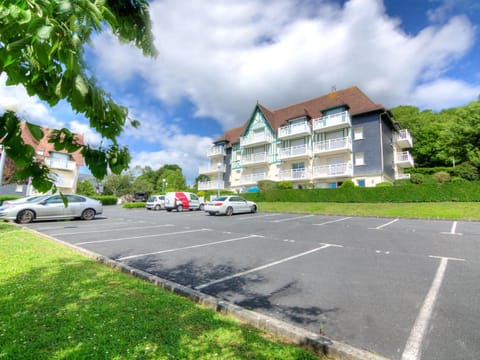 Apartment Le Cap Bleu by Interhome Wohnung in Benerville-sur-Mer