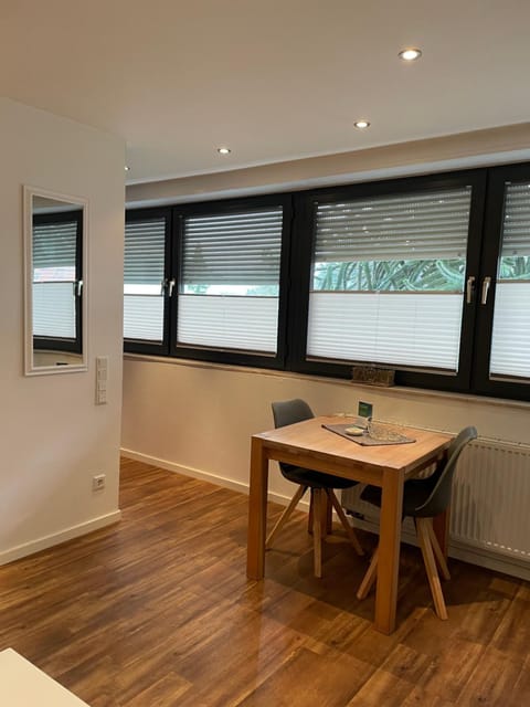 Dining area, locker, locker