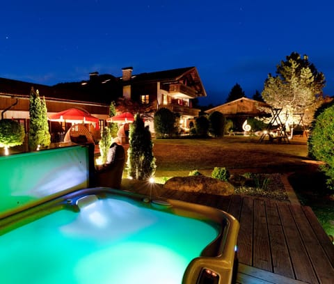 Property building, Hot Tub