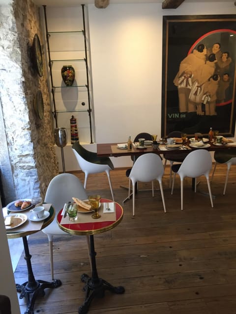 Demeure d'hôtes Le Rocher Übernachtung mit Frühstück in Valbonne