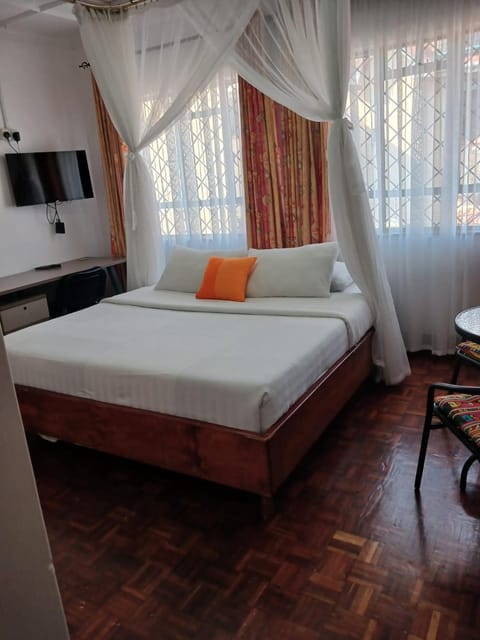 Bed, TV and multimedia, Bedroom, air conditioner