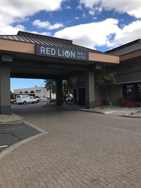 Red Lion Inn & Suites Deschutes River - Bend Hôtel in Bend