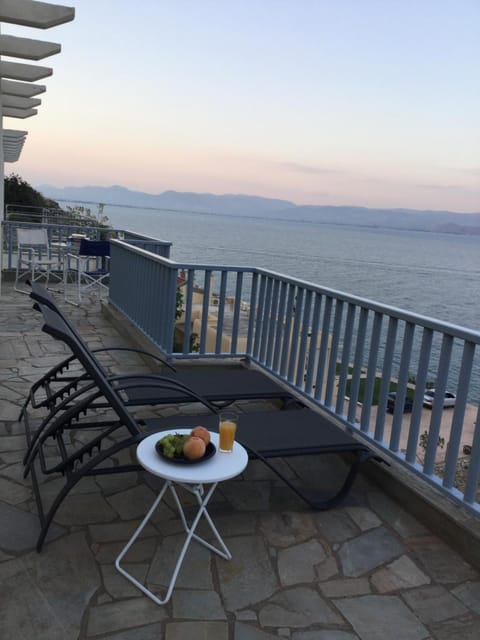 Seaside maisonette in Kiveri, near Nafplion. House in Argolis, Greece