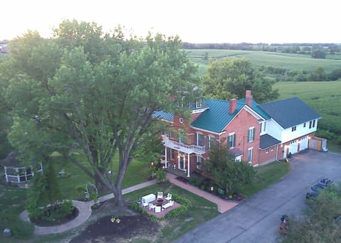Cloran Mansion Bed & Breakfast Bed and Breakfast in Galena