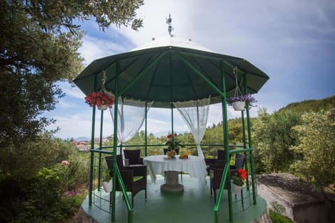 Balcony/Terrace, children, Family