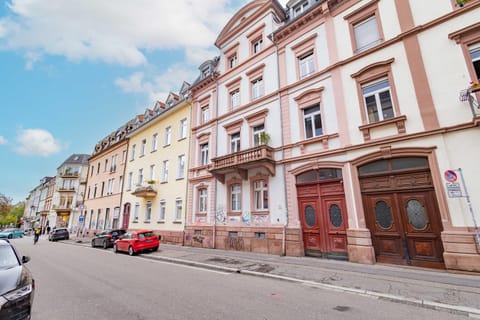 Property building, Street view