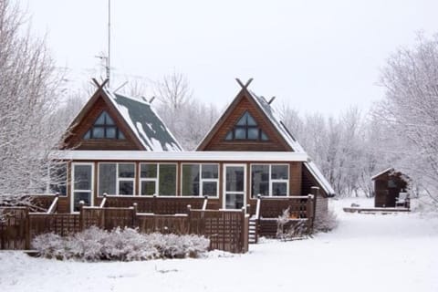 Facade/entrance, Winter