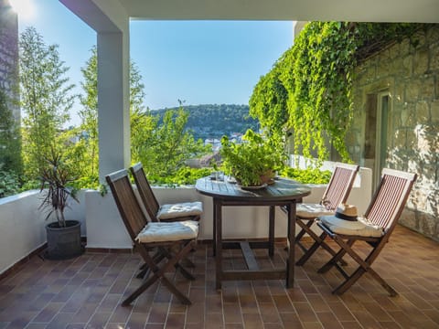 Patio, Balcony/Terrace
