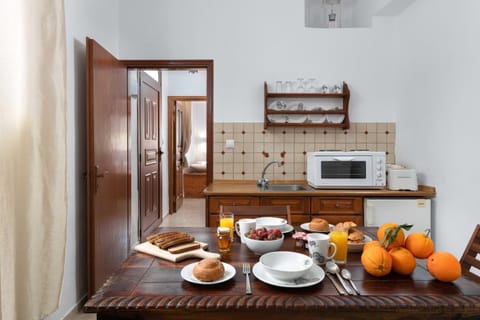 Kitchen or kitchenette, Photo of the whole room