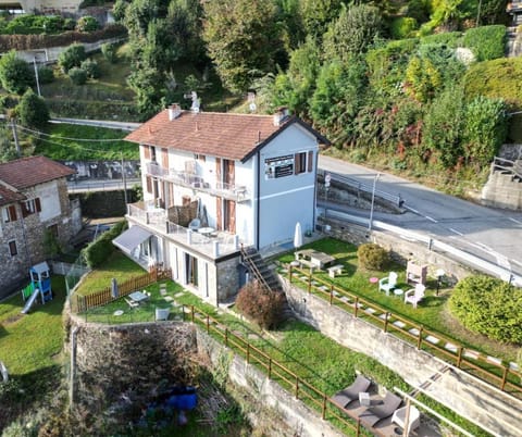 Property building, Bird's eye view, Garden, Garden view