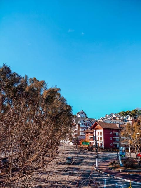 Day, Neighbourhood, Natural landscape, Other, Street view