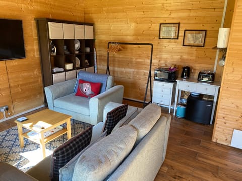 Modern Summerhouse Vacation rental in Lymington