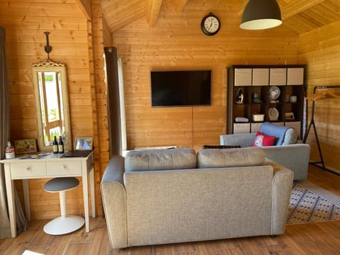 Modern Summerhouse Vacation rental in Lymington