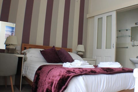 Merritt Guest House B&B Bed and Breakfast in Paignton