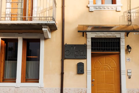 Facade/entrance, Property logo or sign