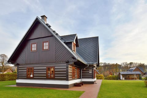 Chalupa FRED s infra saunou Villa in Lower Silesian Voivodeship