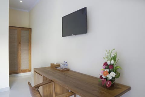 Communal lounge/ TV room, TV and multimedia, Living room, Evening entertainment, hair dresser