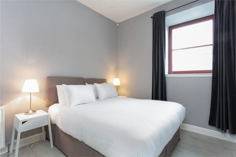 Granary Suite No3 - Donnini Apartments Eigentumswohnung in Ayr
