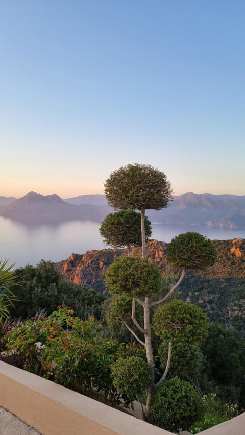 Day, Natural landscape, Mountain view, Sea view