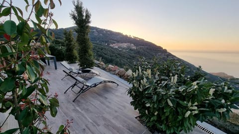 View (from property/room), Balcony/Terrace, Sea view, Sunrise, Sunset