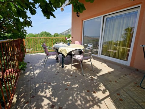 Balcony/Terrace, Mountain view, Sea view