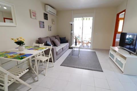 Apartamento Rafael, Torrevieja, Playa del Acequión Apartment in Torrevieja