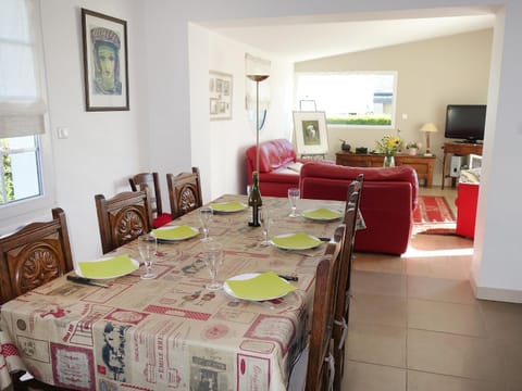 Holiday Home Sables Blancs by Interhome House in Finistere