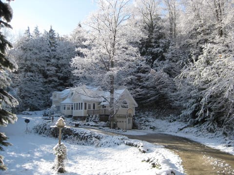 Mountain Valley Retreat Bed and Breakfast in Mendon