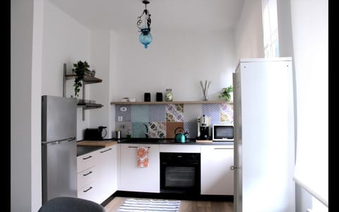 Kitchen or kitchenette, kitchen